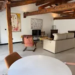 Apartment Mariano Granados 1 *