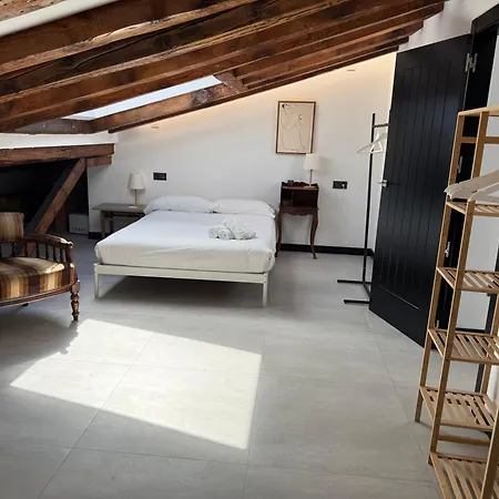Apartment Mariano Granados 1 *