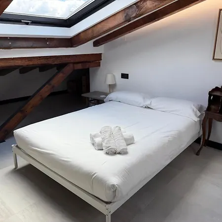 Mariano Granados 1 Apartment